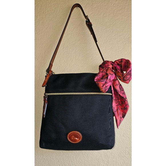 GUC- Black Nylon Dooney Shoulder Bag w/ twilly - Picture 1 of 9